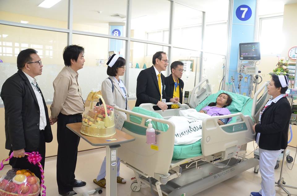 "นางฟ้าพยาบาล" น้องแพรว พัชนก พยาบาลวิชาชีพ ถูกรถเก๋งเสยท้าย ปลอดภัยราว "ปาฏิหาริย์"