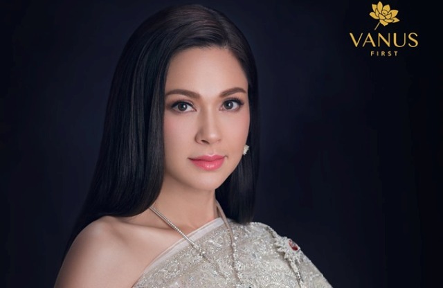 ชาวเน็ตชื่นชม แหม่ม คัทลียา แมคอินทอช  สวยงามดั่งนางในเทพนิยาย แม่นกยูง จากเรื่อง เรือนมยุรา
