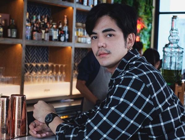 หนักแน่น นรินทร์โชติ ดาราวัยรุ่น หรือ มิว รักแห่งสยาม ขึ้นแท่นกำกับ หนังสั้น Folgen Sie Mir ซับอังกฤษ เยอรมัน