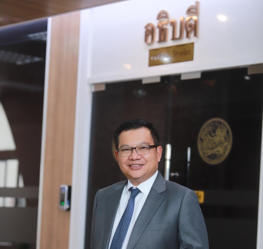 ลดภาษีรถสาธารณะ ลดภาษีรถรับจ้าง ลดภาษีรถแท็กซี่ กรมการขนส่งทางบก ลดภาษีประจำปี รถยนต์รับจ้าง รถจักรยานยนต์สาธารณะ เพื่อช่วยเหลือผู้ประกอบอาชีพให้บริการรถสาธารณะ