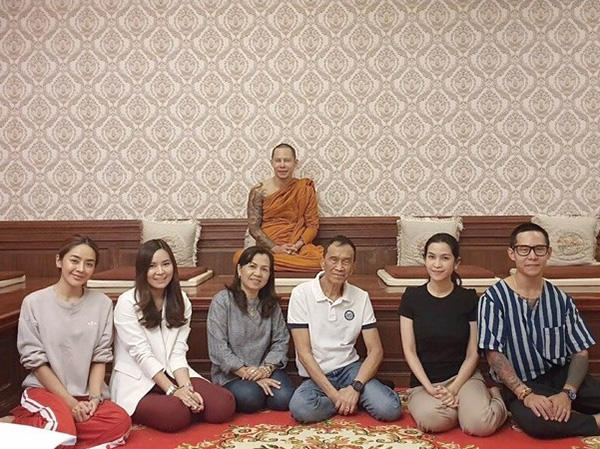 เศรษฐาศิระฉายา ครอบครัว