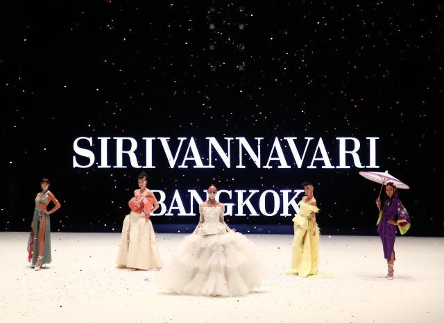  แฟชั่นโชว์ sirivan 2022 