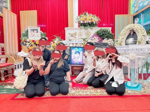 เพจ All in toys ความสูยเสียจำนวนมาก