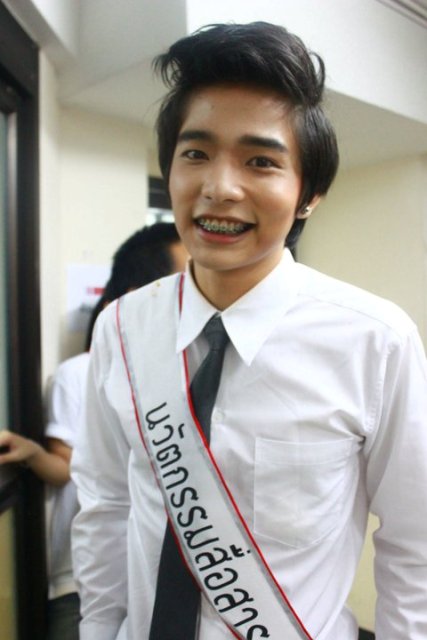 มีน บอม, มีน จิรัฏฐ์ ประวัติ
